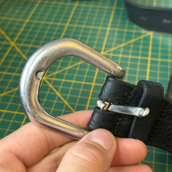 Rare Vintage Harley Davidson silver engine studded flame embossed leather belt - Picture 9 of 15